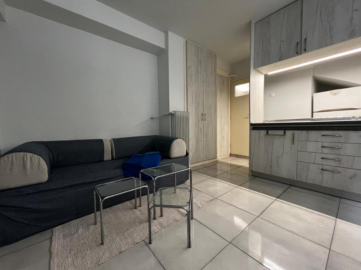 אתונה Budget Private Room In The Center מראה חיצוני תמונה