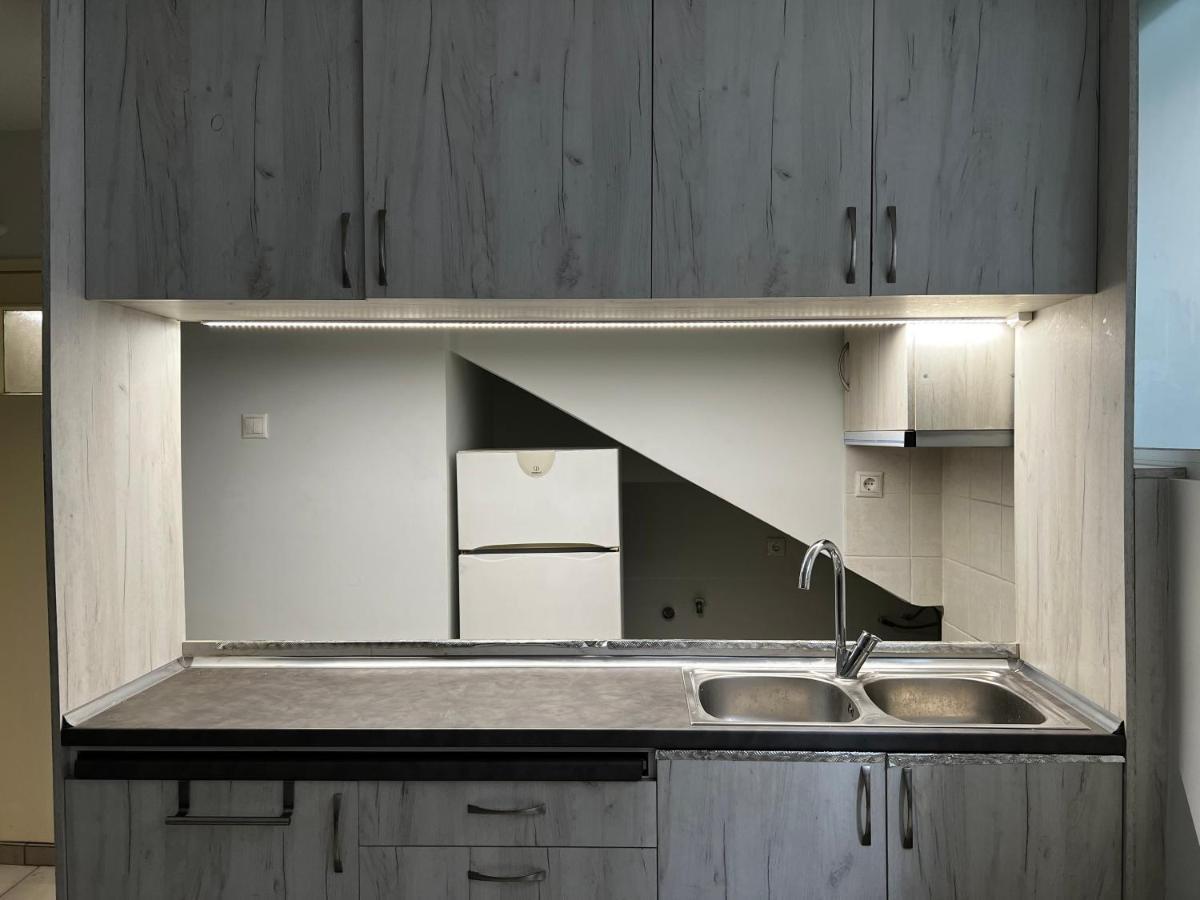 אתונה Budget Private Room In The Center מראה חיצוני תמונה