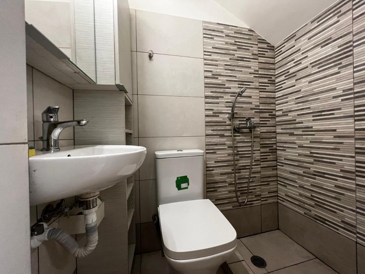 אתונה Budget Private Room In The Center מראה חיצוני תמונה