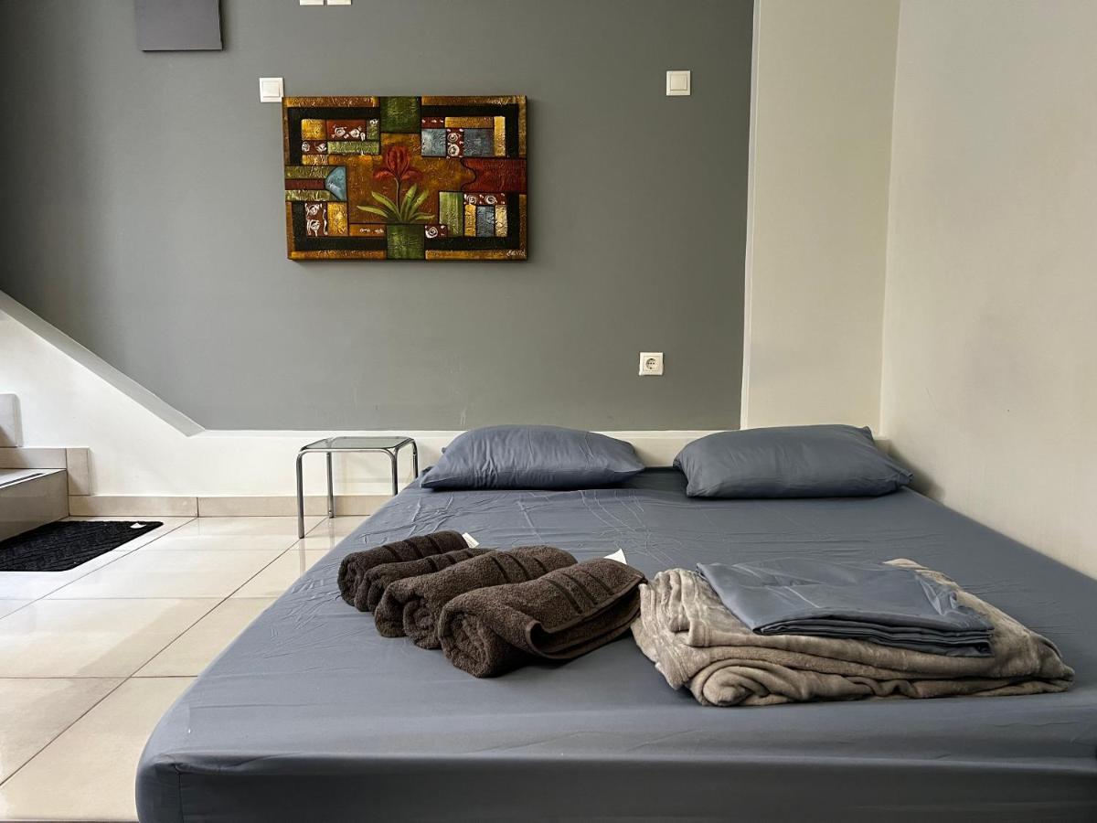 אתונה Budget Private Room In The Center מראה חיצוני תמונה